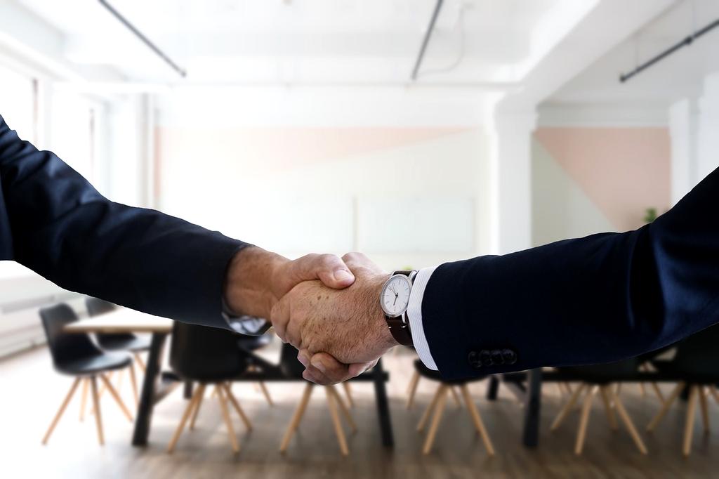 İş arayan Elif Demir